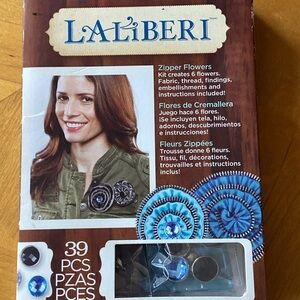 Zipper Flowers Kit - Blue and Black